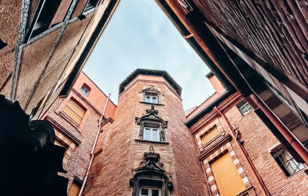 Cour intérieure d’un hôtel particulier toulousain